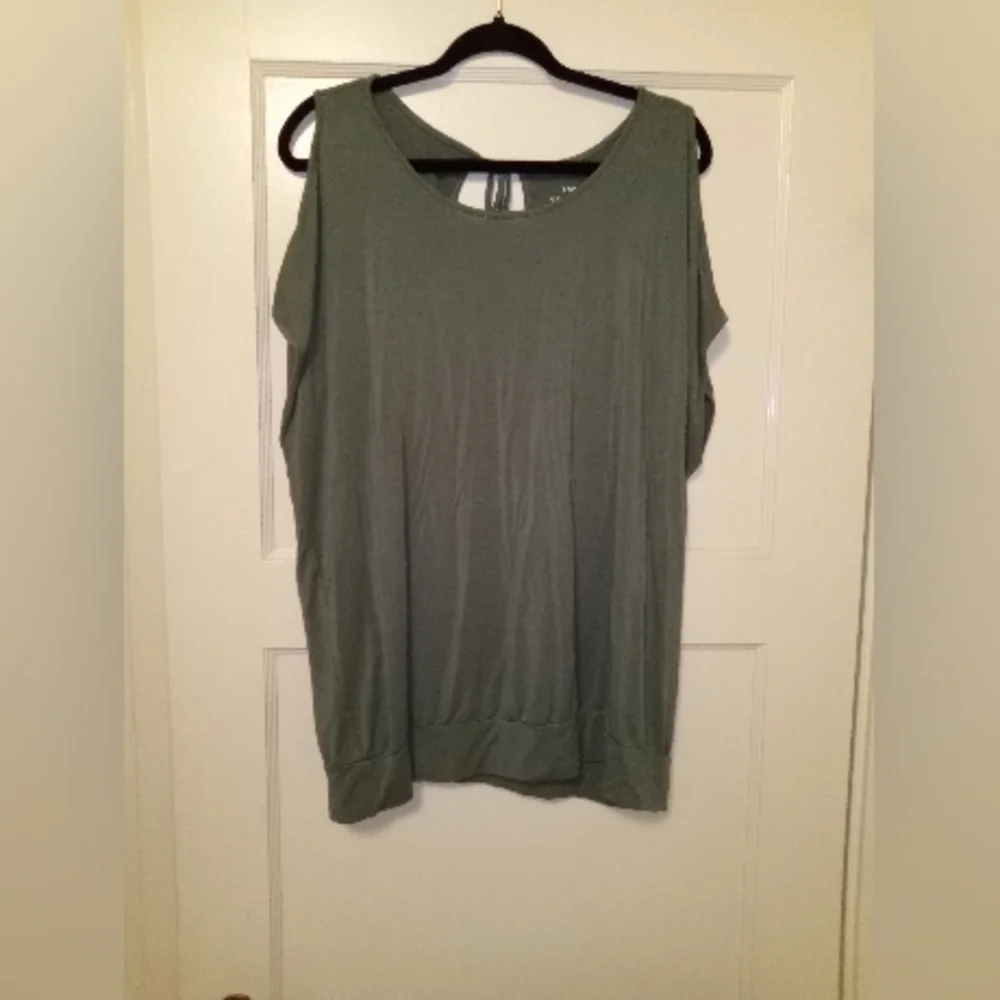 Torrid Olive Green Tank Top Size 2X - Picture 1 of 6